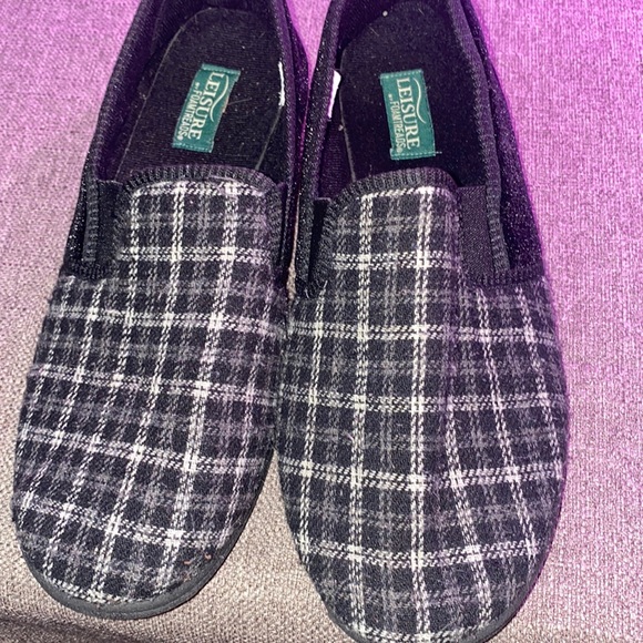 Leisure by foam trends black grey house shoes slippers women 11 wide slip on - Picture 6 of 6